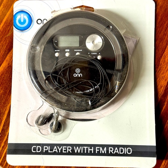 ONN Portable CD Player FM Radio Black ONB14AV202 - WORKS! New Opened Box - Picture 1 of 5